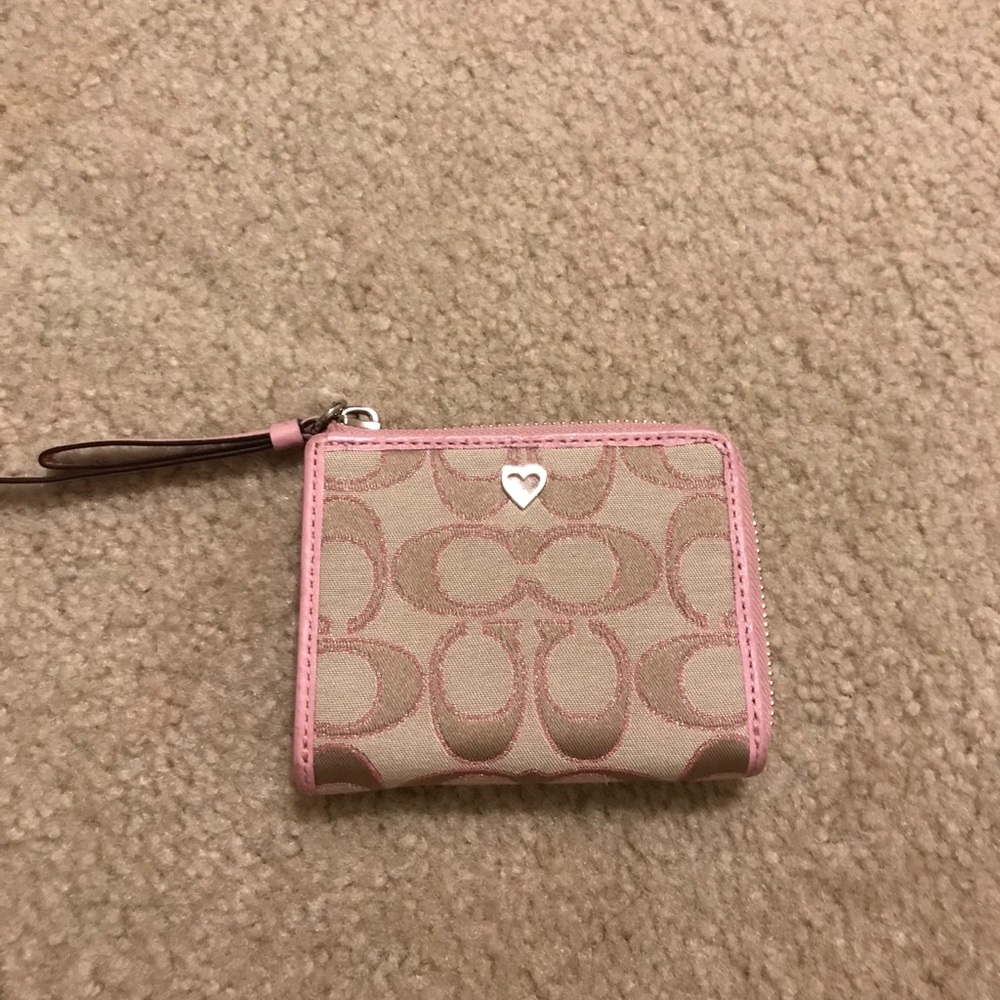 Poppy coach wallet